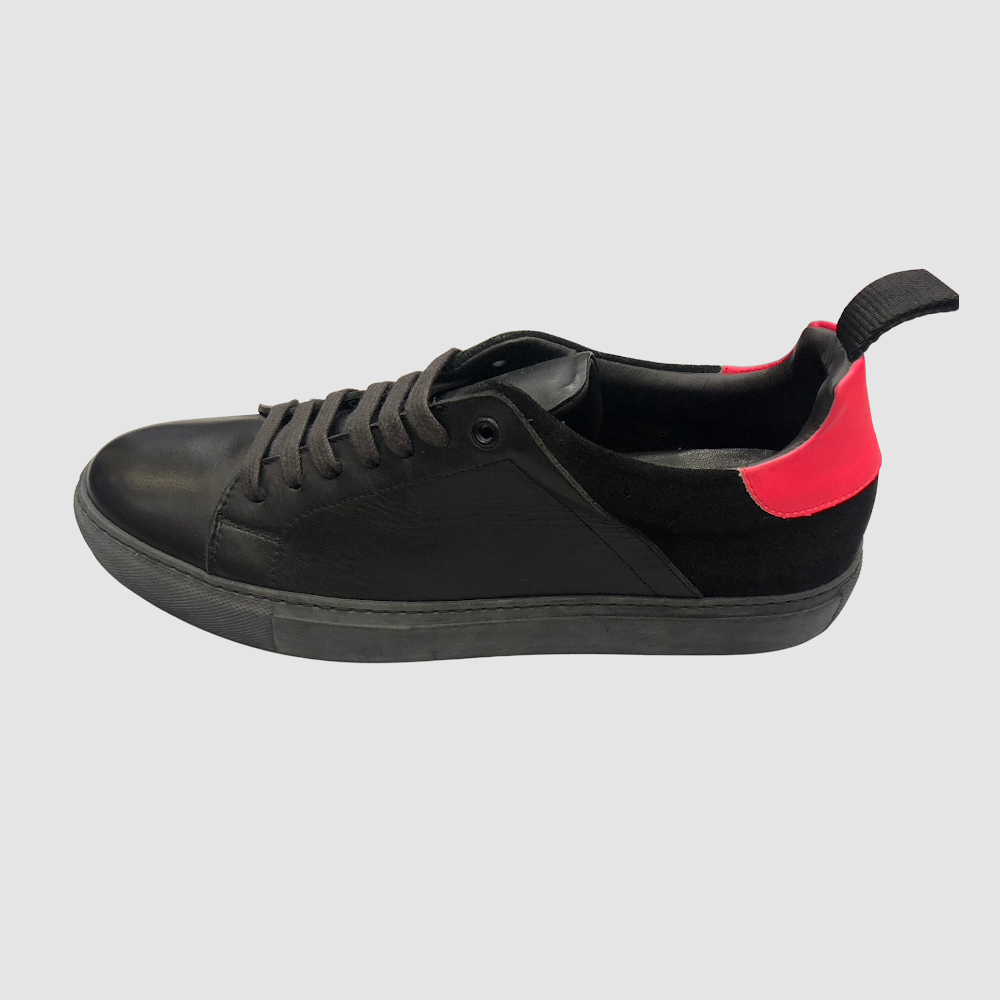 Jared Lang Black Sneakers w Pink