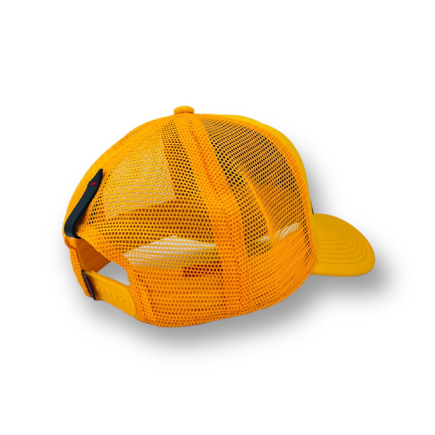 Trucker cap in yellow with mesh and leather