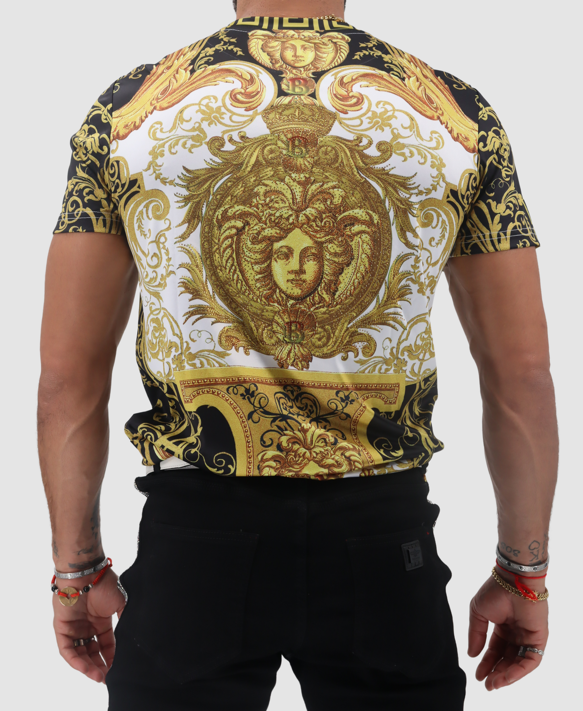 Barabas The Black/Gold T-Shirt is a fashionable choice for everyday wear or a special occasion.